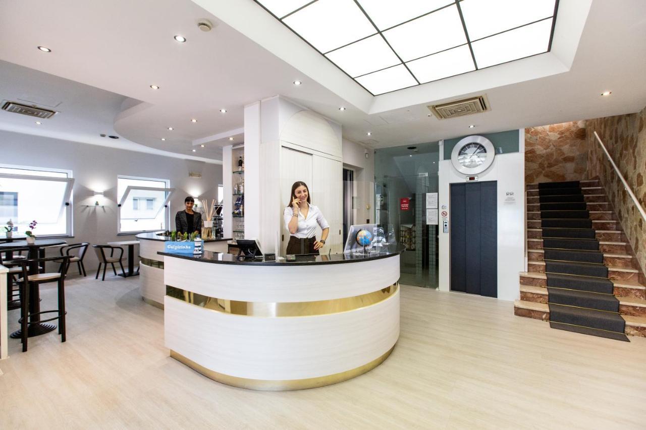 Hotel Vela D'Oro Ріміні Екстер'єр фото