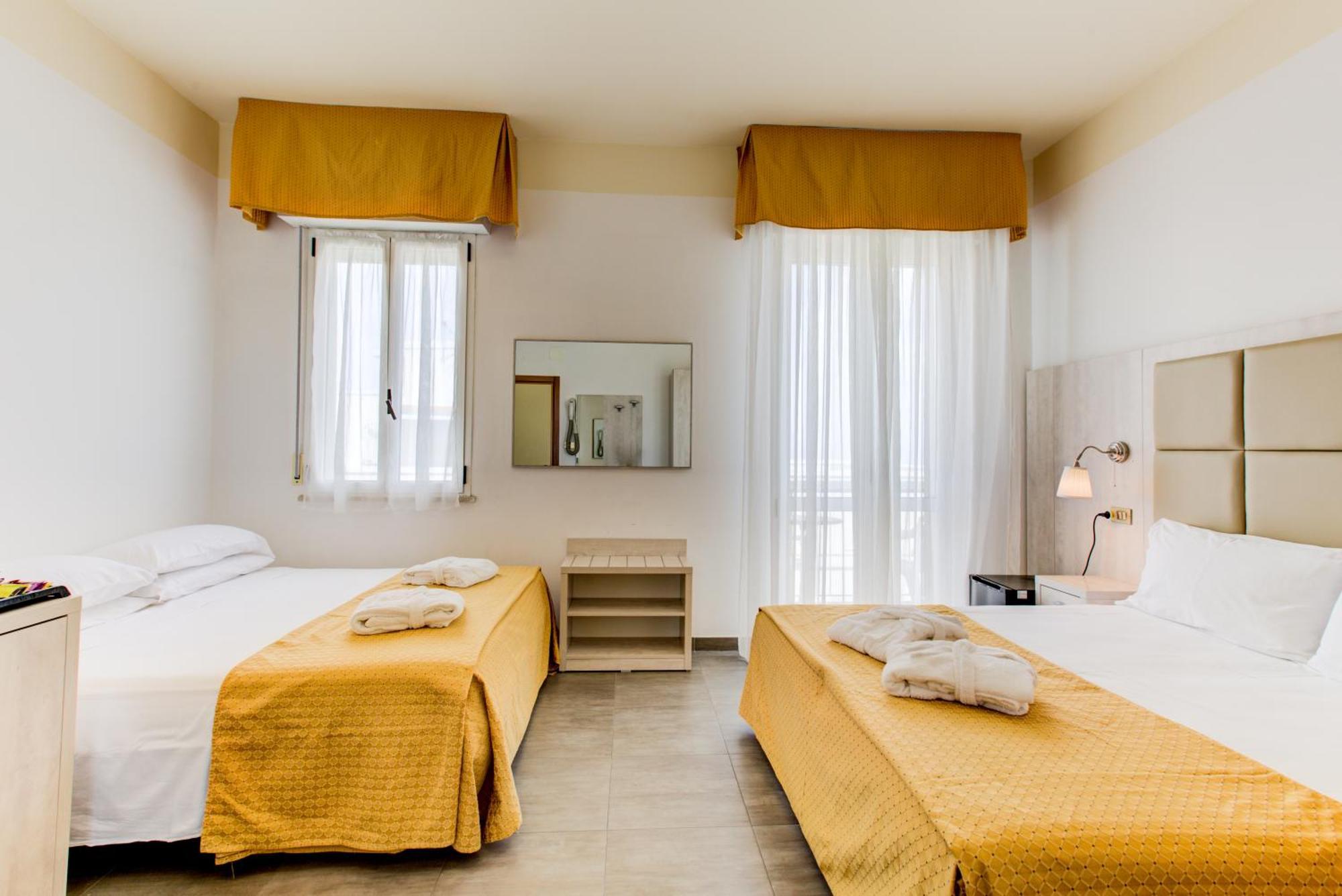 Hotel Vela D'Oro Ріміні Екстер'єр фото